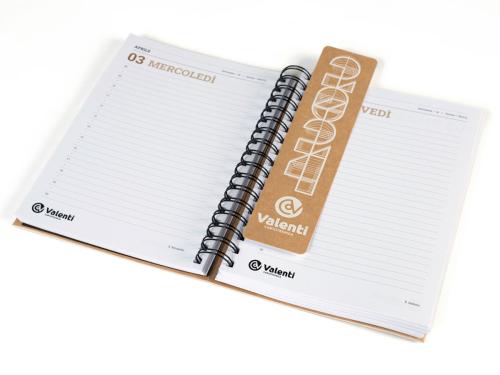 Agenda giornaliera personalizzata con spirale metallica 